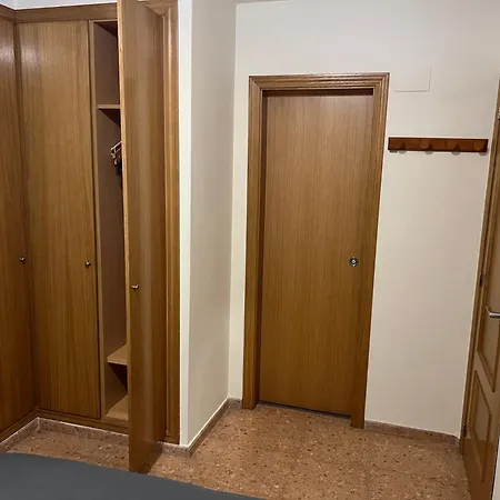 Habitacion Doble Con Bano Privado Alloggio in famiglia Valenza